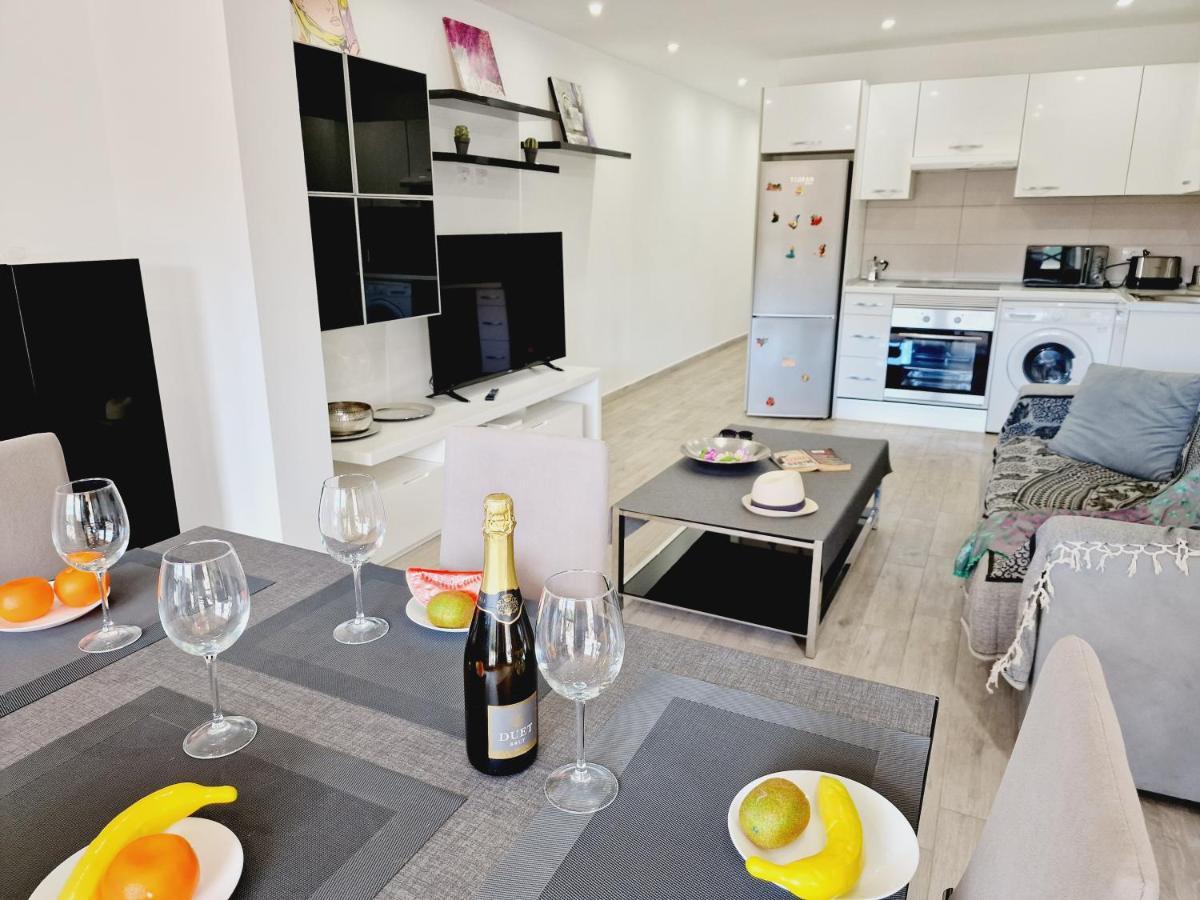 Luxury San Marino Apartment & Pool View Los Cristianos  Εξωτερικό φωτογραφία